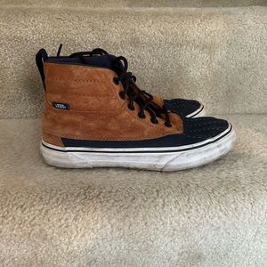Vans Sk8-Hi MTE with scotch guard.